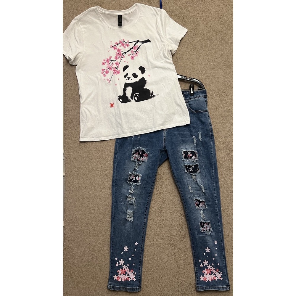 Panda Sakura Cherry Blossom T Shirt And Distressed Jeans Women's XL